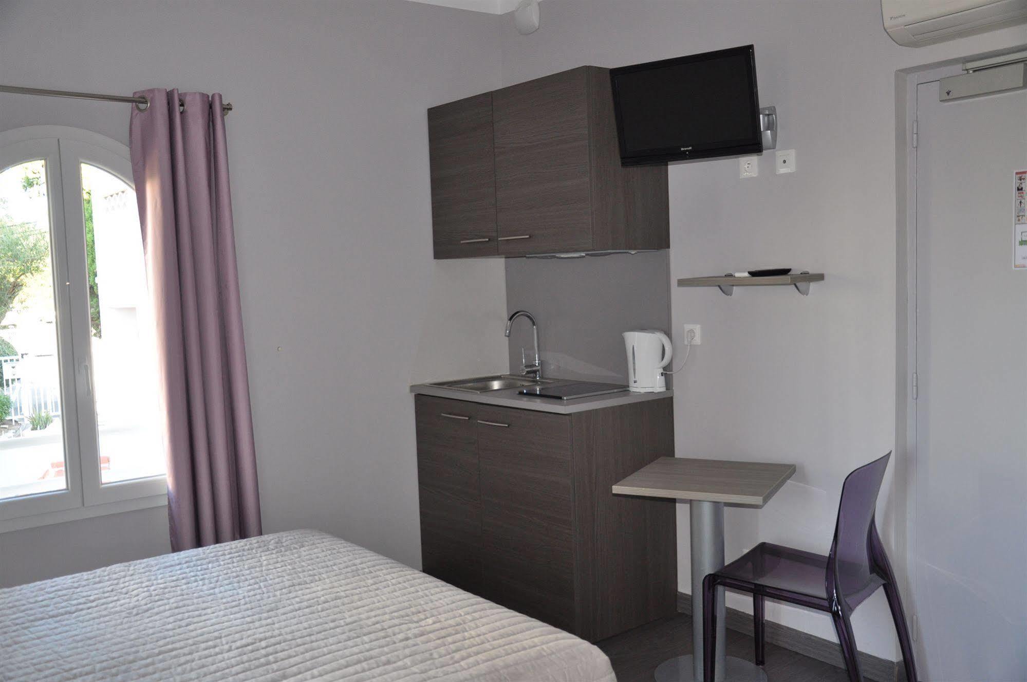Residence Aragon Juan-les-Pins Buitenkant foto